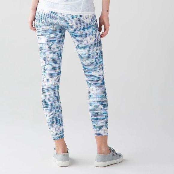 Lululemon High Times Pant Blurry Belle Multi - Picture 6 of 8